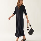 Vestido em Malha Leve com Fenda Lateral