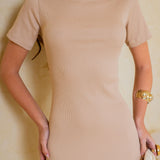 Vestido Midi em Malha Canelada