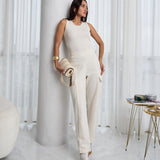 Calça recortes bolso lateral