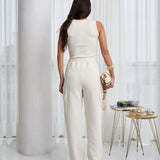 Calça recortes bolso lateral