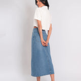 Saia Jeans Midi com Fenda Frontal