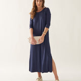 Vestido em Malha Leve com Fenda Lateral