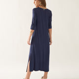 Vestido em Malha Leve com Fenda Lateral