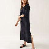 Vestido em Malha Leve com Fenda Lateral