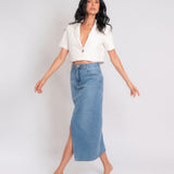 Saia Jeans Midi com Fenda Frontal